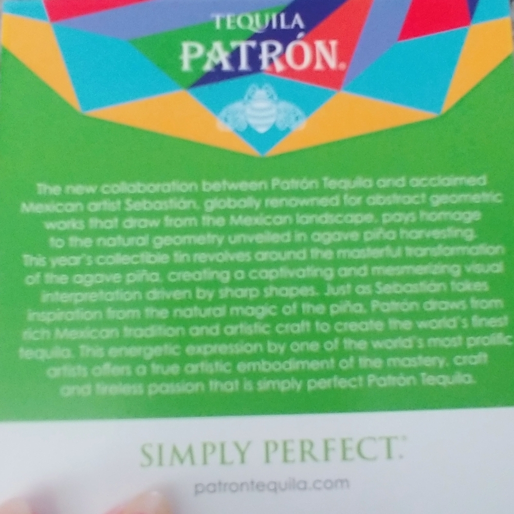 Patrón Silver Tequila Limited Edition Tin 2022 - Picture 5 of 9